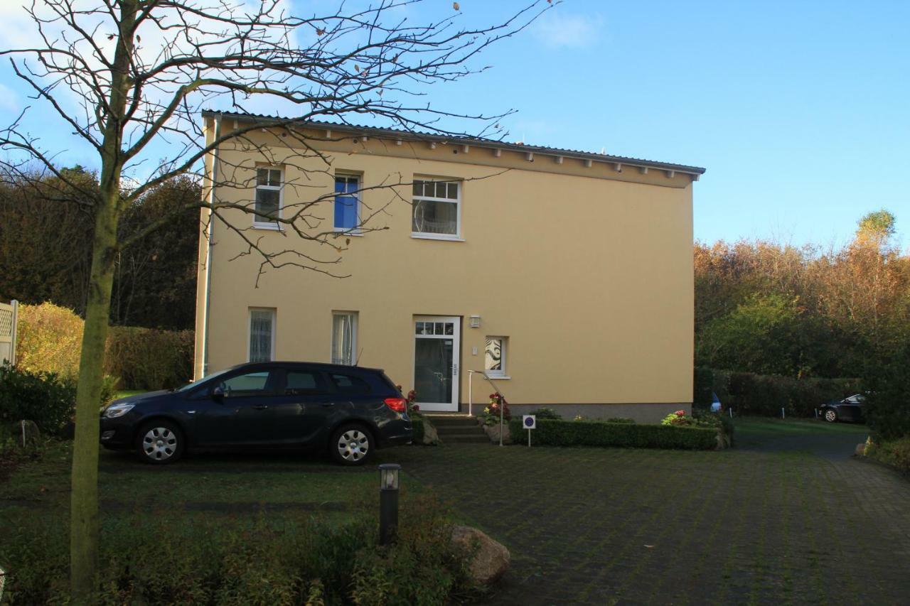 Apartamento Auszeit Am Lindenpark Ostseebad Kühlungsborn Exterior foto